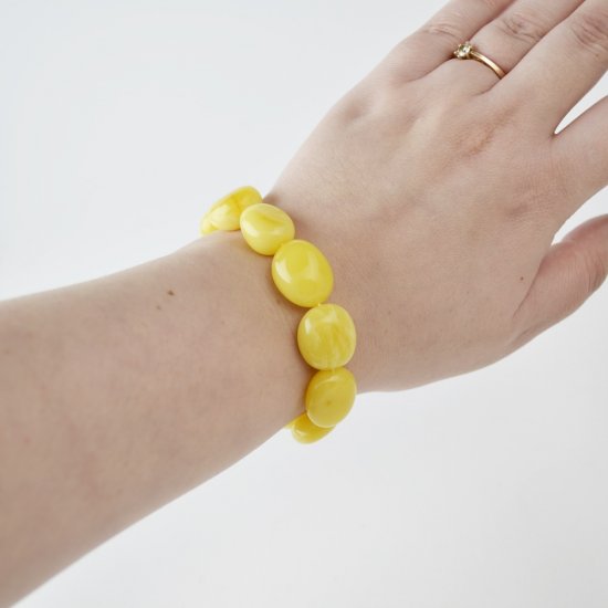 Matt olive Baltic amber bracelet